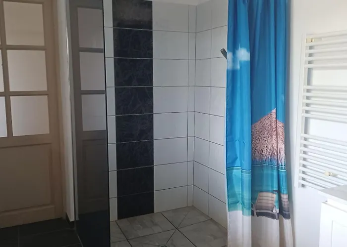 Les 2 Clos Au Pied Du Mont Ardevon