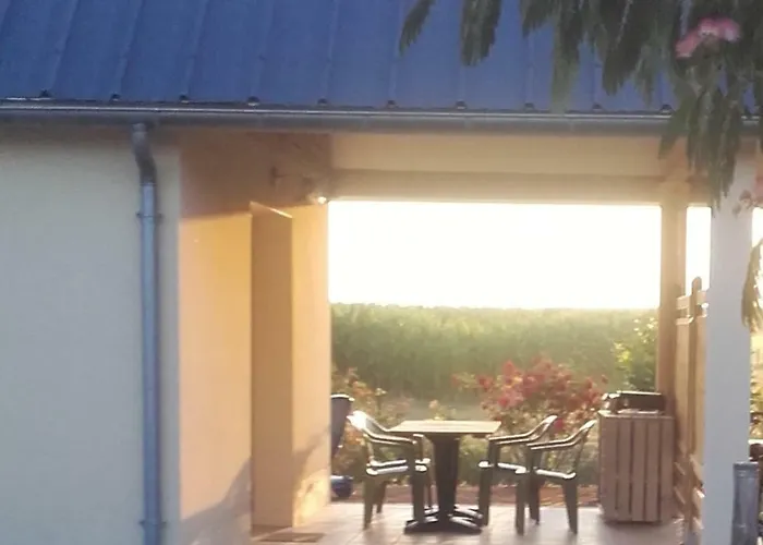 Les 2 Clos Au Pied Du Mont Privatunterkunft Ardevon